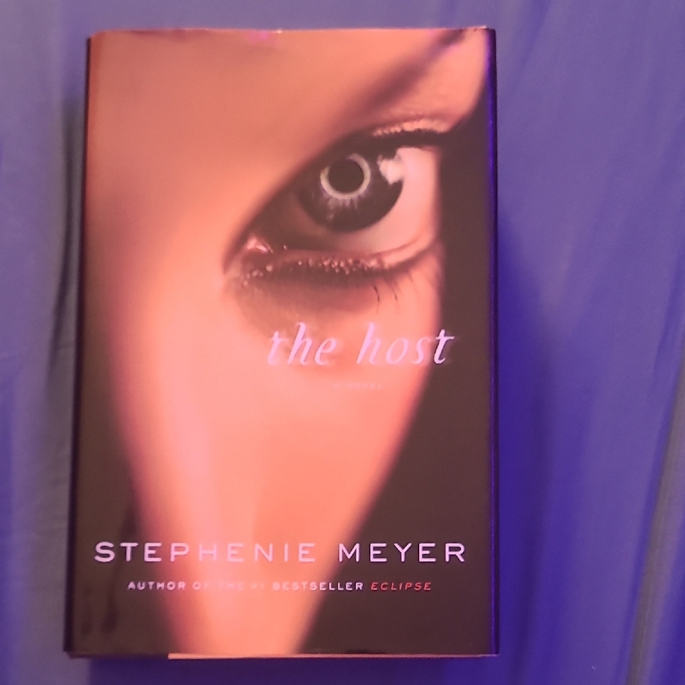 The Host By Stephenie Meyer
